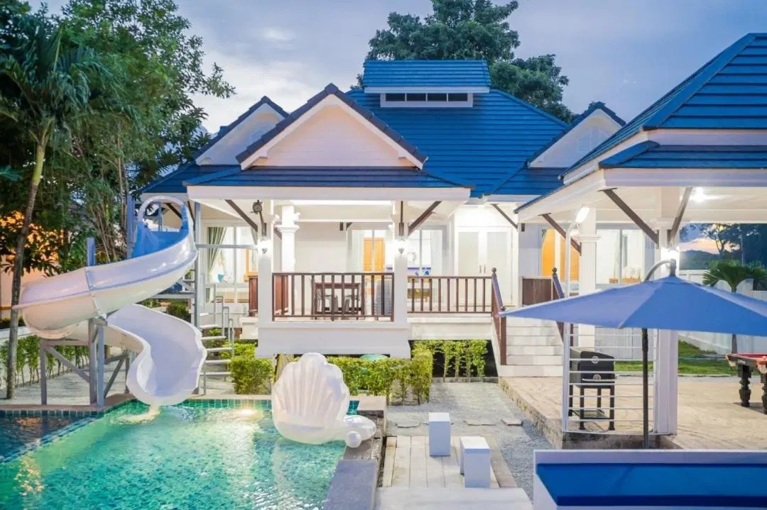 วอร์ม คอร์เนอร์ พูล วิลล่า