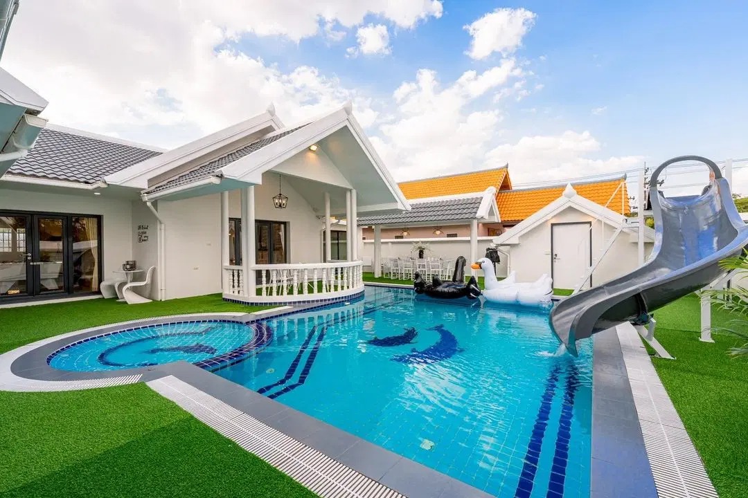แฮปปี้ เนสท์ พูล วิลล่า